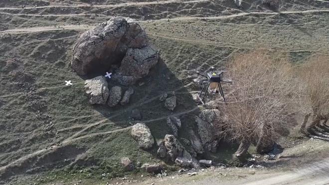 irketin askeri ve gvenlik amal her trl operasyonda hem gndz hem gece etkin olarak kullanlmak zere gelitirdii Songar, otomatik at stabilizasyonuna sahip ilk milli silahl drone sistemi olma zellii tayor.