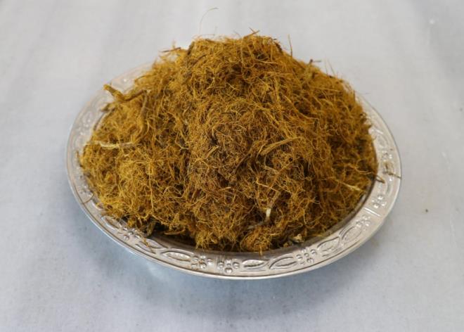 Asitli, gazl ve sala zararl olanlar yerine doal meyvelerden ya da yresel otlardan yaplan iecek ve erbetlerin tketilmesinin daha faydal olacan ifade eden Durak, "Meyan erbetini ele aldmzda blgemiz iin nemli bir iecek. zellikle ramazan aynda oka tketilen hazm kolaylatran bir iecek. Lohusalarda st artrdna inanlan 'arab- harir' olarak da adlandrlan erbet de lezzeti ve aromasyla ramazanda tketilen bir iecek." diye konutu.