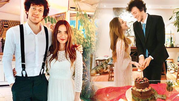 Karaburun tatilllerinde Erdeniz’den romantik bir evlilik teklifi ald���n� s�yleyen Boz, “O anda d�nyan�n en mutlu kad�n� oldum. B�ylesine g�zel bir a�k� hep diledim ve hayallerim ger�ek oldu. Nikah en k�sa s�rede Barselona T�rk Konsoloslu�u’nda k�y�lacak." dedi.