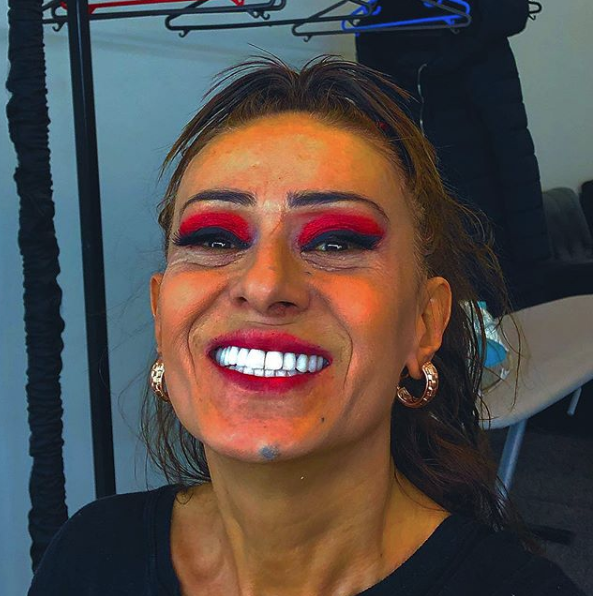 Rekor Kbrs gecesinde  <br>  Yldz Tilbe'nn en yksek creti ise Kbrs'tan kazand ortaya kt. 31 Aralk'ta Kbrs'ta sahne alan Tilbe'nin bir gece iin 350 bin lira alm. te nl yldzn i defterinde yazan cretler: