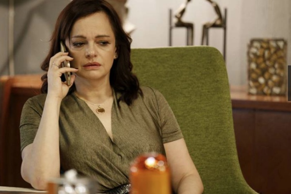 Marine Holding'in Almanya'dan gelen yneticisi ile Yasemin'in bir araya gelmesi olaylar kmaza srkler. Yasemin, Mehmet ve Serpil'in yapt i birlii ile byk bir tuzaa drlr.