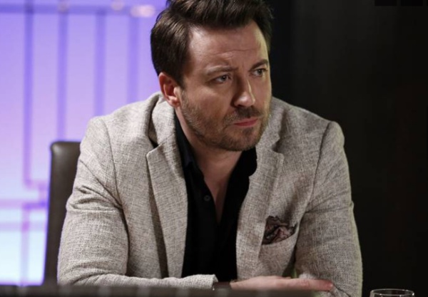 Yasemin, irin'in borlar yznden eve gelen hacizle urar. Gen kz, maddi adan iyice keye skmtr. Serpil'in ise kimseye kar artk acmas yoktur. Yasemin iin Mehmet'le el skan Serpil, Yasemin'i de kskacna almay baarmtr.