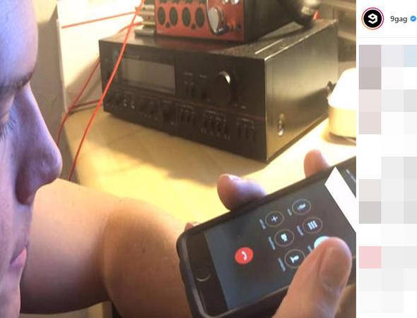 Sahibini arayp telefonu bulduunu sylyor.