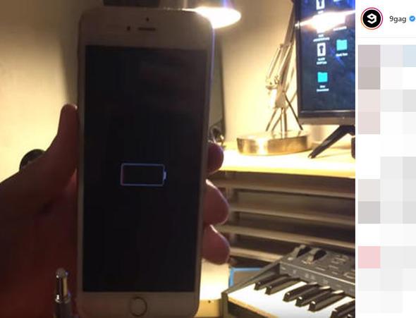 Ve evet... Ekrana ilk grnt geldi bile! Neredeyse 9 aydr elalenin dibinde duran iPhone'a klf sayesinde hibir ey olmam!