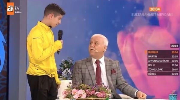 Konunun dini mahiyeti hasebiyle cemaatimizden hassasiyet sergileyen birok kii ahsmla temasa geerek, Patriklik Makammz&#8217;n duruma mdahil olmasn istedi.    Gerekletirdiimiz istiarelerin yan sra, 12 Mays 2019 Pazar gn, Sayn Cumhurbakanmz&#8217;n yksek katlmlaryla Beyolu Belediyesi&#8217;nin dzenledii iftar sofrasnda Diyanet leri Bakan Sayn Prof. Dr. Ali Erba ile bu skntl konuyu paylatk. Aklamalarmz dikkatle dinledikten sonra, konuyu aratracaklarn sylediler.