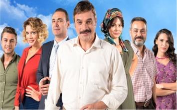 TRT1'in sevilen dizisi Kalk Gidelim'in setinde skandal bir olay yaand. Set alanlar arasnda bakl kavga kt.