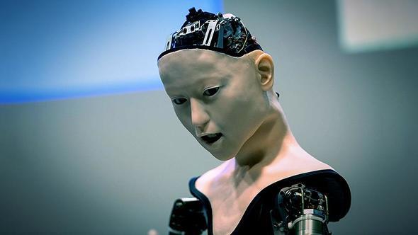 Yapay Zeka Uzmanlar:Gelien teknolojiyle birlikte robotlarn hayatmza dahil olmas artk kanlmaz.