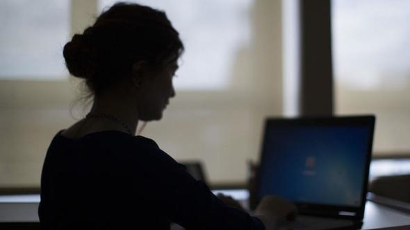 Veri Analiz Uzman:retim yapan irketler, fabrikalar ve tedarik zincirleri &#8220;Byk Veri&#8221;yi analiz edebilecek ve bilgi retebilecek veri analiz uzmanlarna ihtiya duyacak.