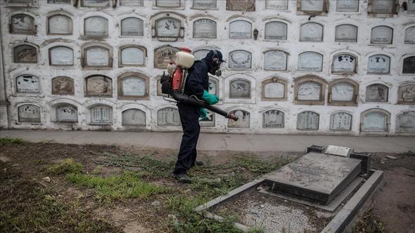 Epidemiyologun amac toplad veriler sonrasnda gerekleen olumsuz olaylar azaltmaktr. Uzmanlar epidemiyologlarn gelecek 10 ylda en ok kazandran mesleklerden biri olaca konusunda hemfikir.