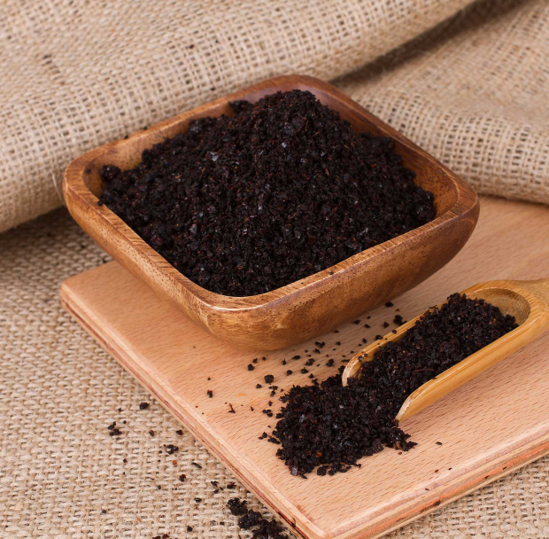 - Ar tketilmediinde geliim a ve hamilelik dnemlerinde de tketilmesi tavsiye edilir. Kemik geliiminde fayda salan isot, rik asitin oalmasn engeller. Bu sayede kas ve kemiklerde dem toplanmasn nler.    - sot kandaki eker orann dengeleyerek ykselmesini ya da dmesini engeller. Bu yzden eker hastalarnn da rahatlkla tketebilir.                            - Antioksidan zellii sayesinde damarlar temizleyerek sertlemesini ve tkanmasn nler. Bu sayede kalp hastalnn yaanmasn engeller.