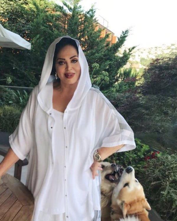 Trkan oray 1983 ylnda kendisi gibi oyuncu olan Cihan nal'la evlendi. Bu birliktelikten kzlar Yamur nal domutur. Fakat ift 1987 ylnda anlaamayarak boanmtr.