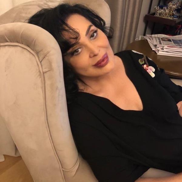 Trkiye'de 'Sultan' lakab adeta kendisiyle zdelemi olan Trkan oray, 73 yanda olmasna ramen gzellii ile gz doldurmaya devam ediyor. Son yllarda ald kilolarla gndeme gelen Trkan oray, son olarak Azerbaycan'da yaynlanan Nergis dergisi iin kamera karsna geti ve ald kilolar vermesiyle dikkat ekti.