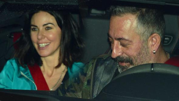 Getiimiz gnlerde sahnede fenalaan Cem Ylmaz, salk durumuyla ilgili sorulara da yant verdi.