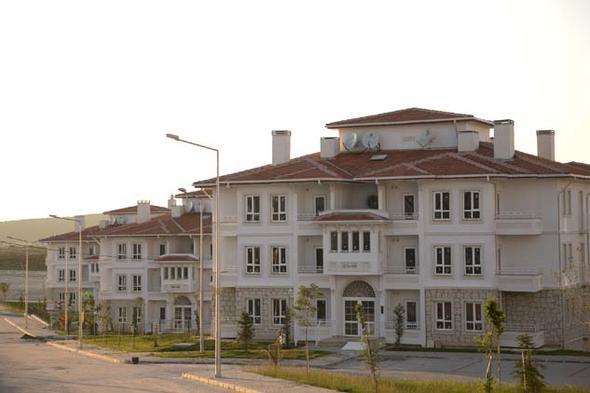 Sinop  10 konut    Taksit 738 lira