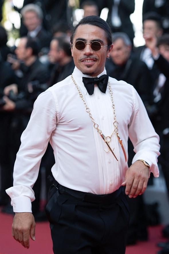 Nusret Gke en az filmin kadrosu kadar byk ilgi grd.