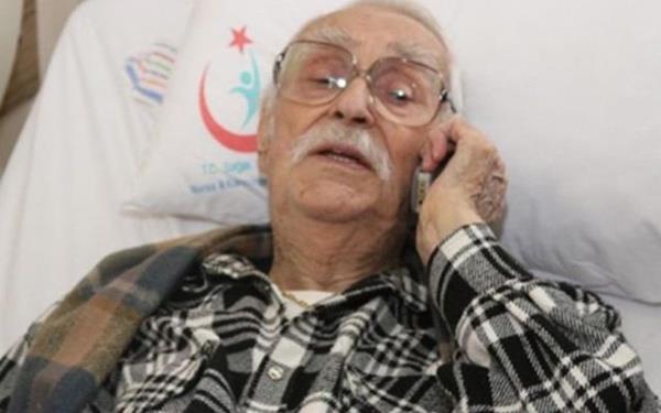 Eref Kolak kimdir?<br>    Eref Kolak Erzurum, spirlidir ve 28 Ocak 1927 tarihinde domutur. Kova burcu erkeidir. 1941 ylnda stanbul'a geldi. Kasmpaa'da oturdu. Sultan Ahmet Erkek Sanat Enstits'n bitirdi. Tesfiyecilik, marangozluk okudu. Marangozluk ve ayakkab tamircilii gibi ilerde alt. Kasmpaa'da oturduu zamanlarda marangoz dkkan ve mobilya maazas vard.