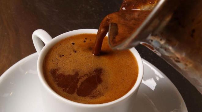 Kahvenin mr uzatc etkisi olmadn belirten aksine hazr kahvelerdeki tehlikeye dikkat ekti. Mftolu, NTV'ye yapt deerlendirmelerde unlar syledi: