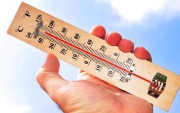 TRKYE bugnden itibaren Afrika zerinden gelen scak hava dalgasnn etkisine giriyor. Meteoroloji scakln 5-10 derece artacan duyurdu. zellikle 3 kentte ar scak grlecek.