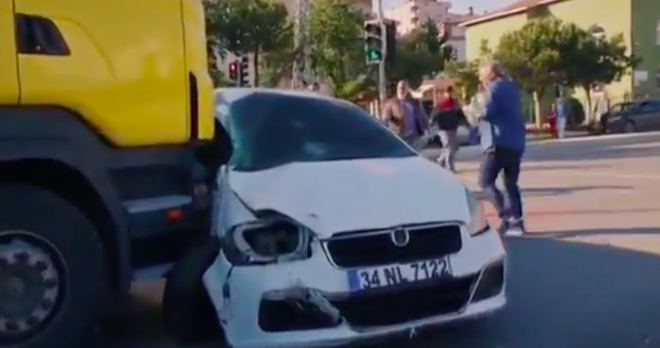 Dizinin en can alc sahnesi ile bundan sonra yaand. Hatice, Arif, Sarp ve Bahar hastaneye giderken yolda bir ara arpt. Araba yan dnp durdu fakat kardan gelen bir TIR onlarn aracna arpt.