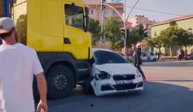 evreden yetienlerin ambulans arad ve &#8220;Arabada ller var&#8221; szleri ise ekran bandakileri oka uratt.