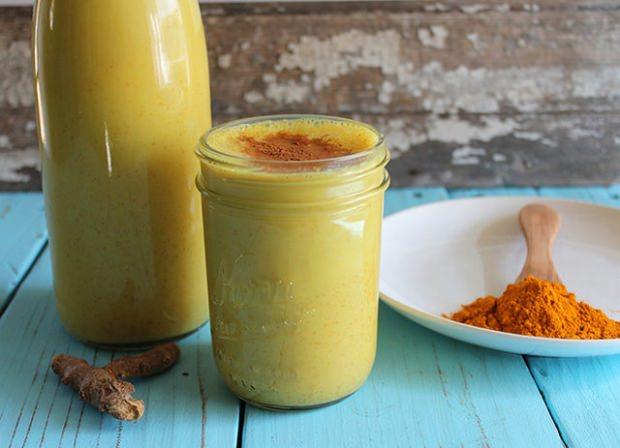 - Vcudun ihtiyac olan gnlk enerjinin 5 katn salar. Gn ierisinde daha din salkl grnmesinizi salarken uzun sre tokluk hissi verir. Bu saye de diyet listelerinde ilk sralarda yerini alr. Mide ve barsaklarda gn ierisinde baz besinlerden dolay oluan toksinlenmeyi engelleyerek daha salkl fonksiyon gstermelerini destekler.     - Tm vcuttaki zararl hcreleri idrar yolu ile attar. erisinde bulunan besinler vcuttaki hormon dzeyini dengelediinden tiroid gibi hastalklarn oluumunu nler.     - Ba ars, di ars ve az yaralarna da iyi gelir.