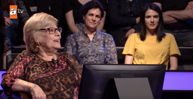 Yarmac Gkdemir, programn ortasnda joker hakk varken bile yarmadan ayrlmak istedi. Sunucu Murat Yldrm devreye girerek Neriman Teyze'yi koltuundan kalkmasna izin vermeyip joker hakknn olduunu belirtti.