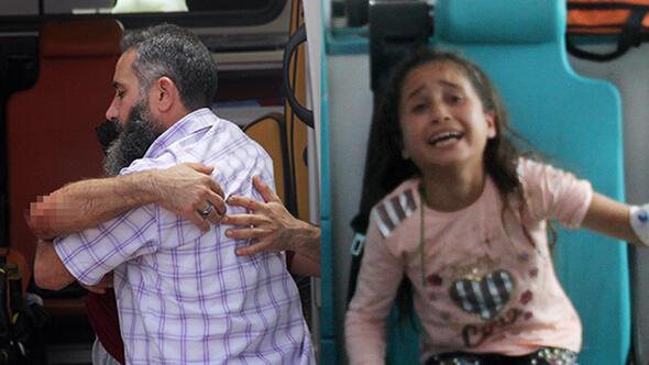 anlurfa'dan yaknlaryla bayramlamak iin Adana'ya gelen Ok ailesinin bulunduu otomobil atk su kanalna utub. Arataki anne hayatn kaybetti, ei ile 3 ocuu yaraland.