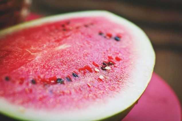 Karpuzun iindeki atlaklar ok byk bir tehlikenin habercisi olabilir. Bu atlaklar, forchlorfenuron adndaki bymeyi artrc kimyasaln sonucunda oluuyor.