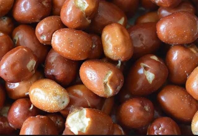 Damar sertliini nlemenin yolunu bulduunu dnen Dr. Erbay&#8217;n sradaki hedefi almalarna insanlar zerinde devam etmek. Dr. Erbay, &#8220;Baz insanlar imanlar ama diyabetik deiller ya da imanlar ama kalp ve damar hastalklar yok. Yine imanlar ama uzun ve bunamadan yayorlar.