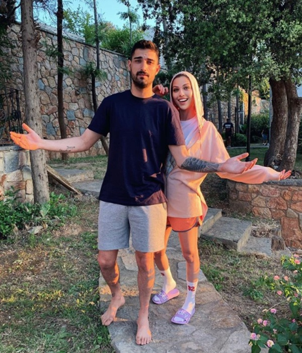 Ben de ykarm: do Tatlses de sevgilisinin aklamasnn zerine, "Ben de ykarm" ifadelerini kullanmt. iftin bu aklamas ok konuulmutu.