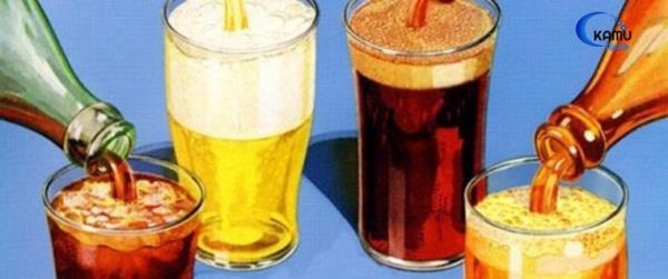 Eer kalp hastalnz varsa ar scak hava, kalp ve dolam sistemi zerine ek yk getirmektedir. Bu yzden ar scak havalarda kendinize dikkat etmeli ve vcuttaki sv kaybn telafi etmelisiniz." ifadelerini kulland.