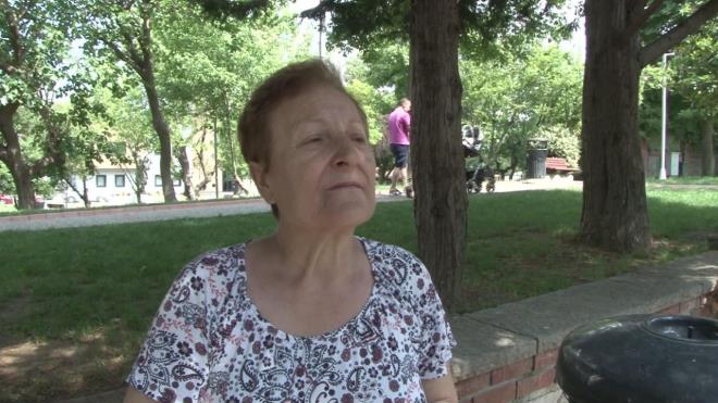 Bu canlnn vektrel bir zarar olmad iin kimyasal uygulandnda bununla beslenen dier canllar da zarar gryor. Ciddi bir ekolojik besin zincirinde krlma meydana geliyor. Bunun nne gemek iin biz zaten biyolojik uygulama yapmay tercih ettik. Ve bu konuda mcadele etmeyi srdryoruz."