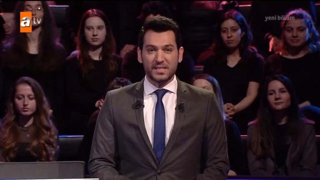 Dn akam yaynlanan son blme katlan Ezgi Grses adndaki bir yarmacnn elendii soru ekran bandakilere deyim yerindeyse sa ba yoldurdu.