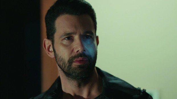 Sevda&#8217;y Uygar ve Pilottan karmak iin var gcyle mcadele eden Ali Hoca, dv ve aksiyon sahneleriyle seyircinin gnlnde taht kurdu.