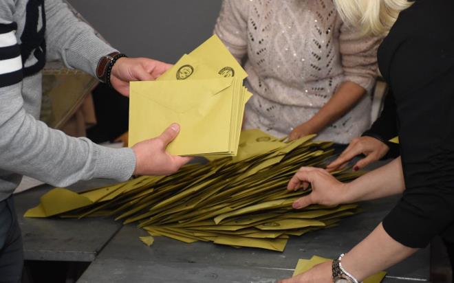 stanbul Ekonomi Aratrma'nn, 23 Haziran 2019 stanbul tekrar seimleri iin resmi oy oran tahmini Ekrem mamolu iin yzde 52,11 ve Binali Yldrm iin yzde 47'dir.