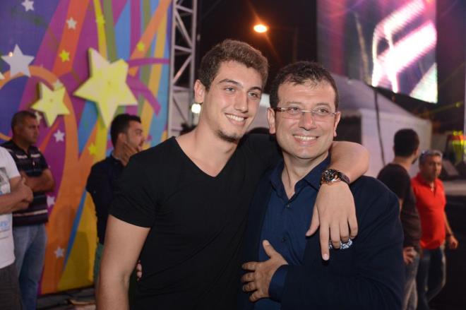 Baba Hasan mamolu&#8217;nn aklanan malvarl ise yle:  <br>mamolu n. San ve Tic. Ltd. ti.&#8217;de kurucu ortak. Yzde 20 hisse 1.400.000 TL sermaye  stanbul Gngren&#8217;de 180 metrekare dkkan  stanbul Beylikdz Kavakl&#8217;da 120 metrekare arsa