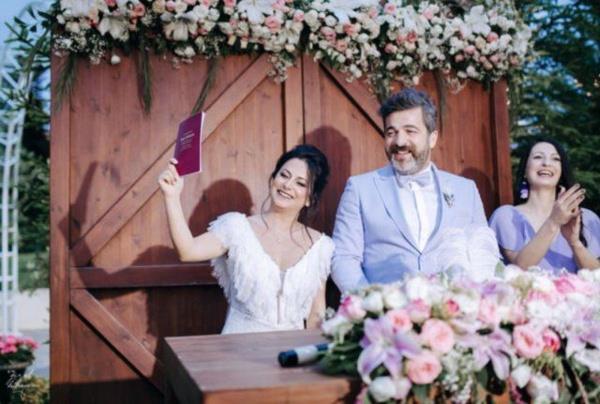 2014 ylnda vizyona giren ''Abbas`n Melekleri'' adl sinema filminde oynad. 2012 ylnda Keremcem'in "Kstm Hayata" adl klibinde yer ald. 23 Aralk 2014 tarihinde "Filinta" adl dizide "Hasan" karakterini canlandrd. 2006 ylnda oyuncu Ebru Karanfilci ile nianland. 2007'de ayrldlar.