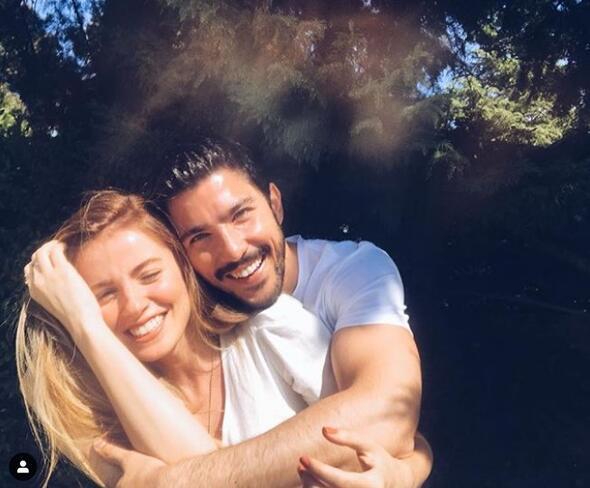 Aklamada yle denildi:    <br>&#8220;Ezgi Eybolu ve Kaan Yldrm ortak aldklar karar dorultusunda anlamal olarak boanmtr. Bundan sonraki hayatlarnda ilikilerine sayg ve sevgi erevesinde dostane olarak devam edeceklerdir.&#8221;