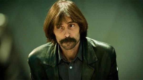 Ksa srede byk bir hayran kitlesine sahip olan efsane dizi 96 blm srd.