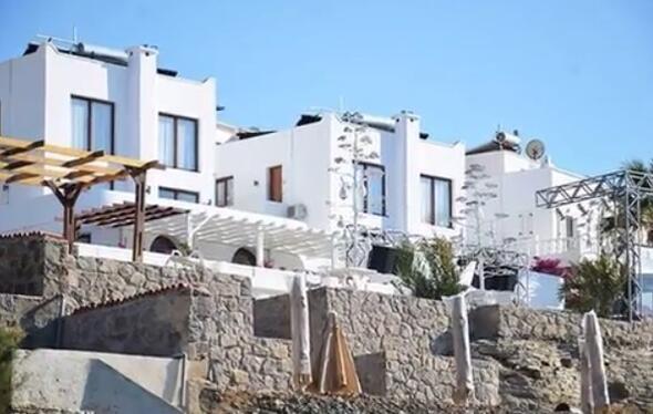 Ben genken geleceimi dndm, oray aldmda arkadalarm gezmelere gidiyordu, ben ise ehir dnda turnelere&#8230; imdi de bunun ekmeini yiyorum.