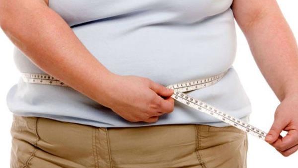 Doktorlar karn blgesindeki ar yalanmalara dikkat edilmesi konusunda uyarlarda bulundu.    Karn derisinde oluan sarkmalarn dzeltilmesi iin zayflayan karn kaslarnn onarlmas iin yaplan karn germe ameliyatyla dz bir karn ile estetik bir grnme sahip olan herkes, yaamnn geri kalan blmnde ok daha salkl bir yaama adm atyor.