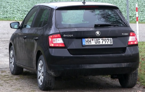 Skoda Fabia 1.0  96.253 lira