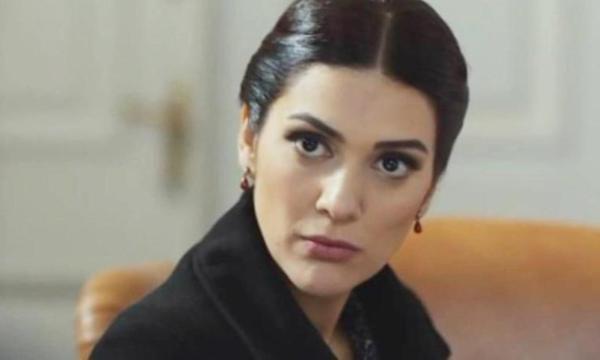 &#8220;Gerekten evreye byle hoyrat davranan insanlar, beni grdnz yerde errimden korkun&#8221; dedi.