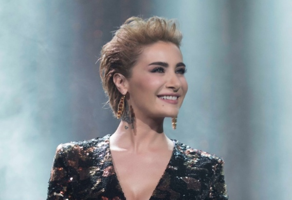 15 Temmuz darbe giriiminin ardndan bir kaynama sembol olarak dzenlenen Yenikap mitingine katlmayan ve "Kesinlikle darbe kartym ama byle bir ovun iinde bulunmay tercih etmiyorum." eklinde konuan Sla'nn, 15 Temmuz'da konser verecei haberleri gnlerdir konuulmaya devam ediyor.