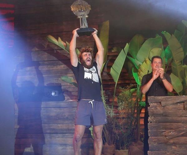 Bunun iin zr dilerim. Bana biraz zaman versinler, ben de tam olarak adapte olaym" ifadelerini kulland.