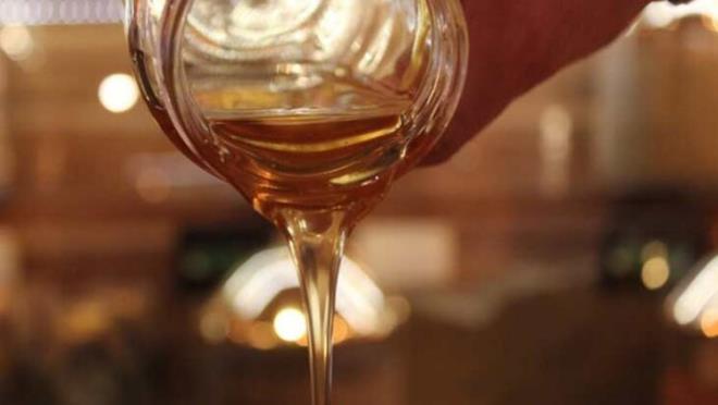 Astm ve bronitte mkemmel bir sonu veriyor. Bu hastalklar olanlar 20 gnde ifa buluyor. Mide, barsak ve basur hastal olanlara ok faydal. Bu baln ylda 15 gn bir ay ka tketilmesi lazm. Fazlas tansiyonu dryor. Bu kadar faydal bu rnn teblide ismi yok.