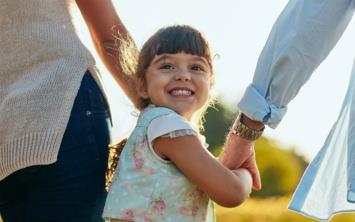 ABD&#8217;li bilim insanlarnn Bangladeli ocuklara ynelik yapt aratrmada muz, nohut ve yer fstnn barsak bakterilerini iyiletirdiini ve bymelerine yardmc olduunu tespit etti.