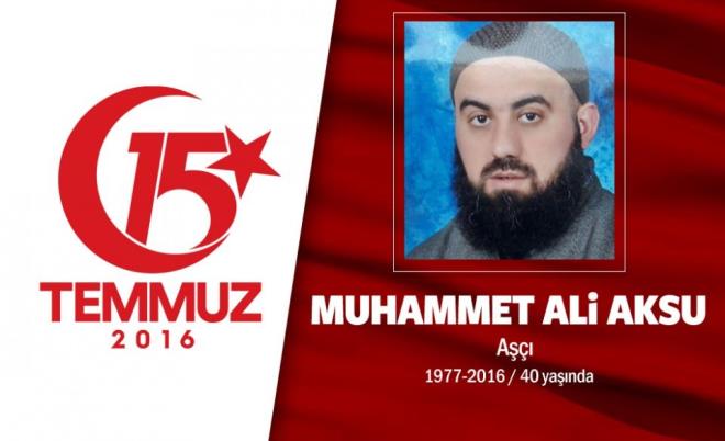 1977 doumlu Muhammed Aksu, istanbul Esenler&#8217;de oturuyordu. Alk yaparak geimini salyordu. 15 Temmuz gecesi, kuzeniyle birlikte darbecilere kar direnmek iin sokaa kt. Darbeciler, Muhammed Ali Aksu&#8217;nun iinde bulunduu arac tanklaryla ezerek geti. Muhammd Aksu, darbe giriiminin ilk ehitlerden biri oldu. Aksu, Fatih Camii&#8217;nde klnan cenaze namaznn ardndan memleketi Samsun&#8217;un Alaam ilesi Doyran Ky&#8217;nde gzyalar arasnda defnedildi