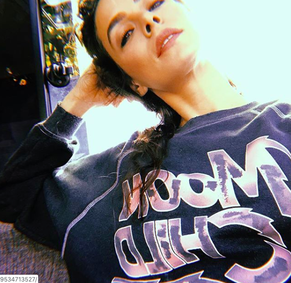 Caner zyurtlu&#8217;nun ynetmenliini yapt Biz Byleyiz filminde oynayan zpirinci&#8217;ye Berrak Tznata, Boran Kuzum, Engin ztrk, ebnem Bozoklu, Hmeyra, Meri Aral gibi isimler de elik ediyor.