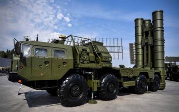 ABD'nin bask ve yaptrm tehditlerine ramen, Rusya'dan alnan S-400'lerin Trkiye'ye sevkiyat devam ederken Trk kullanclarn sosyal medyada ABD-Trkiye-Rusya ilikisi ve S-400'lerle ilgili paylamlar viral oldu.